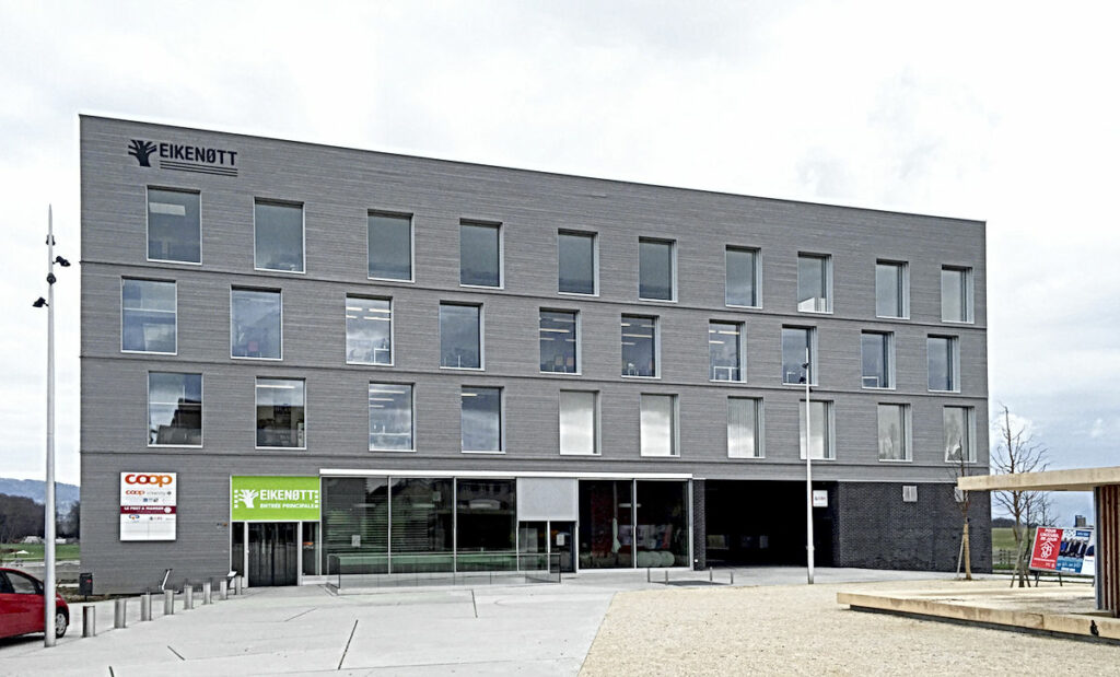Bureaux et commerce, Ecoquartier Eikenott, Gland